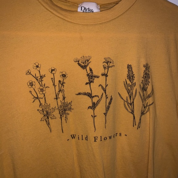 Crop Top - Picture 2 of 3